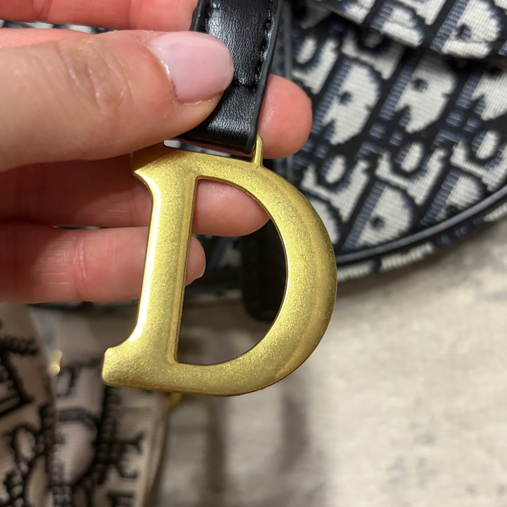 Oblique Black & White Saddle Bag - Picture 10 of 10